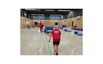 VakantieFUN: Een zomer vol sport en creativiteit voor kinderen en jongeren met een indicatie