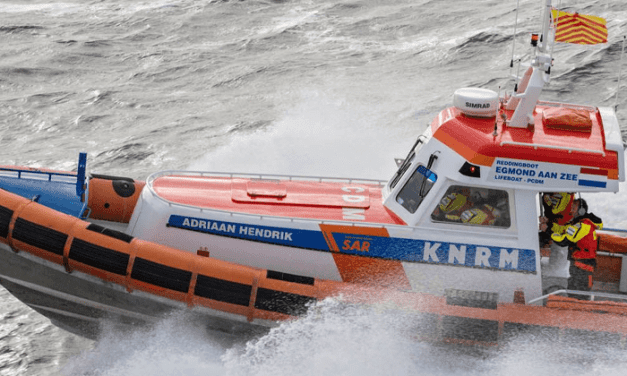 MAN OVERBOORD gered door KNRM Station Egmond