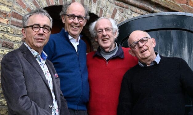 Muziek en poëziegroep Achterom sluit “Een luchtig Slot” af.