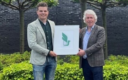 Charon Uitvaartbegeleiding kiest voor duurzaam en sluit zich aan bij GreenLeave
