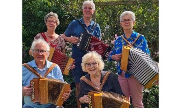Les Boutons Joyeux spelen in Muziekcafé Soigné