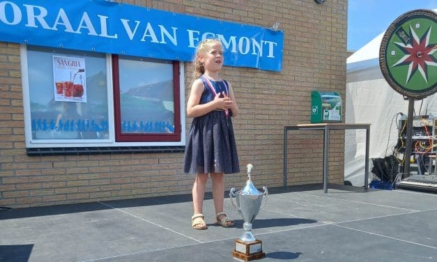 Succesvolle Mini Hoever Playback Show tijdens Dorpsfeest