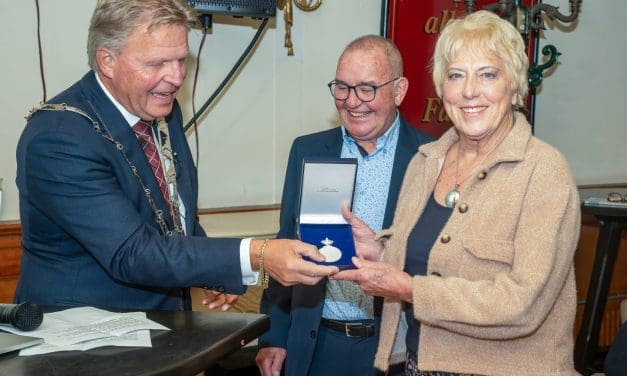 Gymvereniging Achilles ontvangt Koninklijke Erepenning bij 100-jarig jubileum
