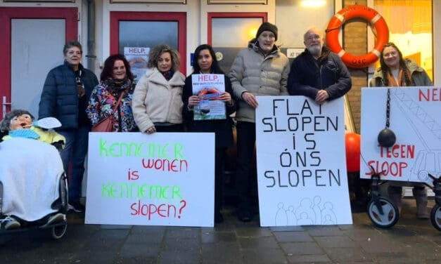 Bewoners Dorus Rijkersplein geven uitleg over sloopplannen